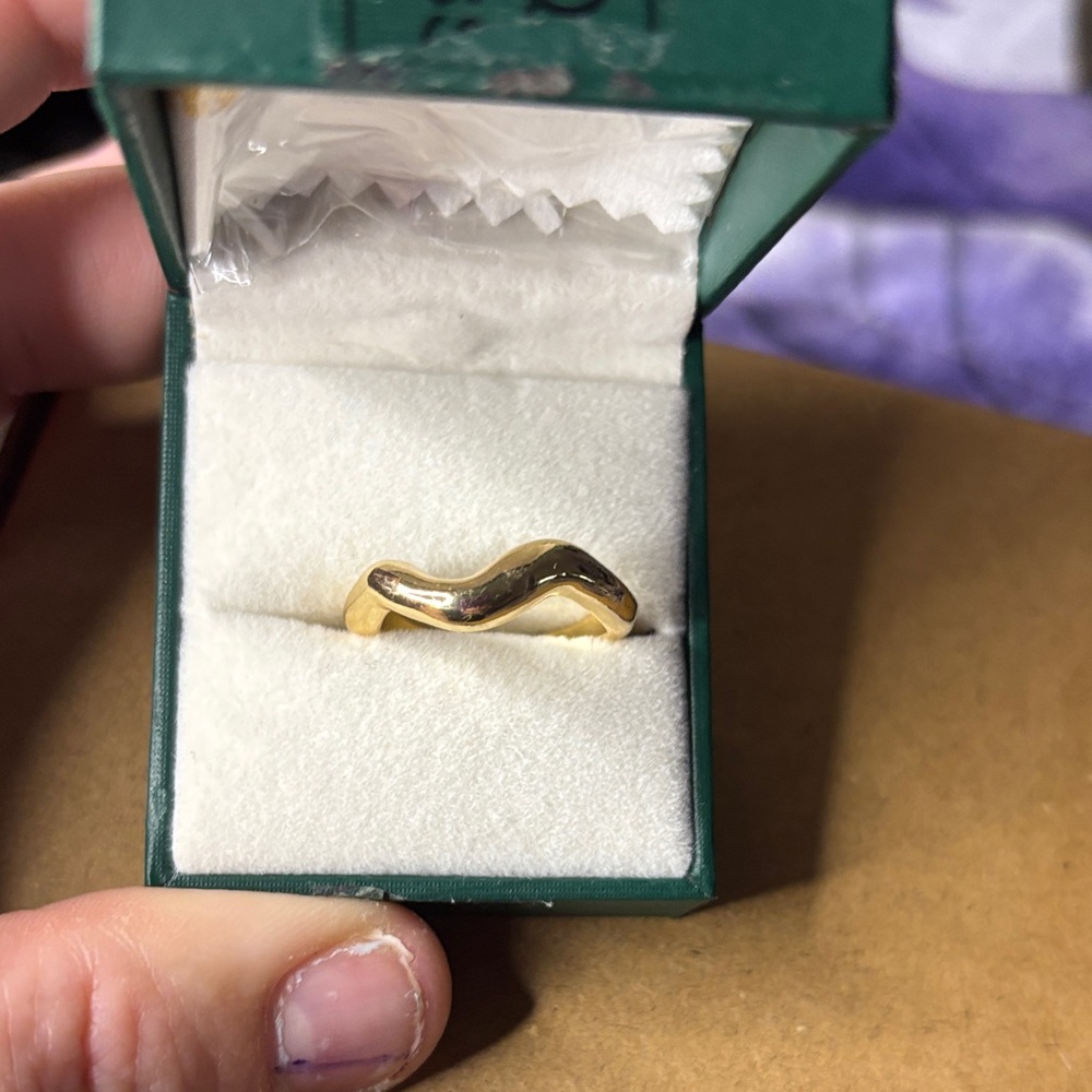 Gold Wave Ring
